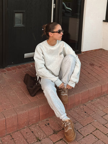Oatmeal Huer Logo Sweatshirt